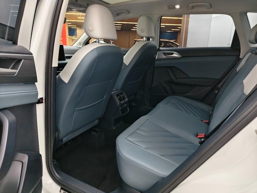 Volkswagen Tharu 2024 car image #6