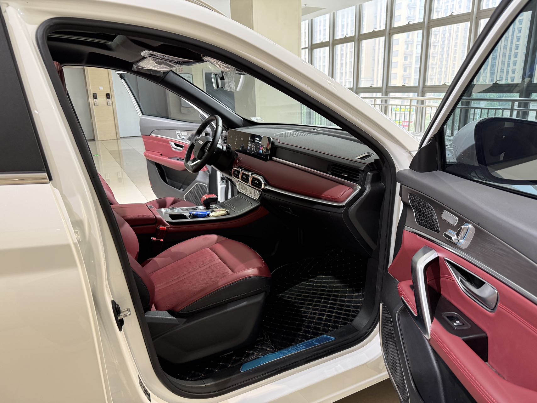 Jetour X70 PLUS 2025 car image #18