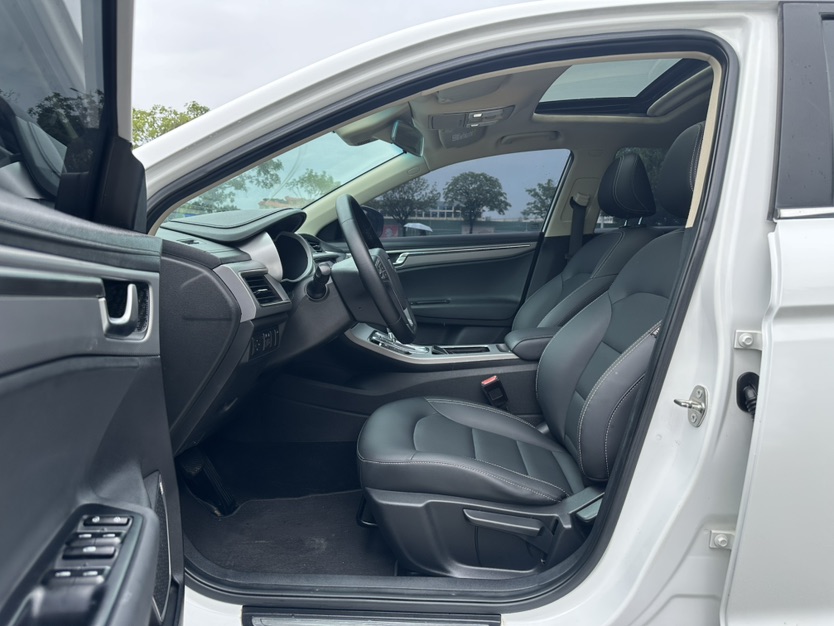 GEELY Emgrand GL 2018 #4 GEELY Emgrand GL 2018 immagine di auto #4