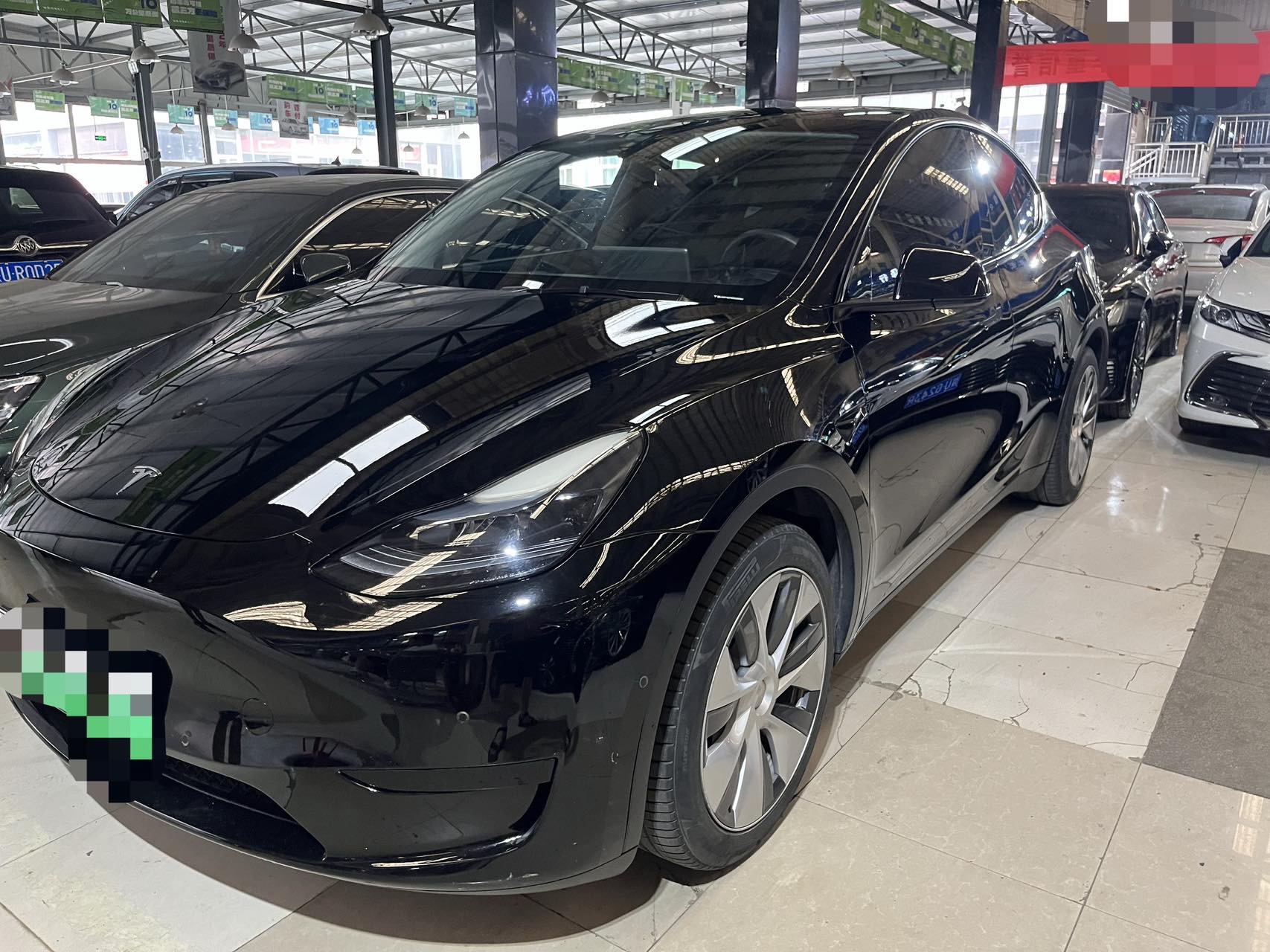 Tesla Model Y 2022 #2 Tesla Model Y 2022 car image #2