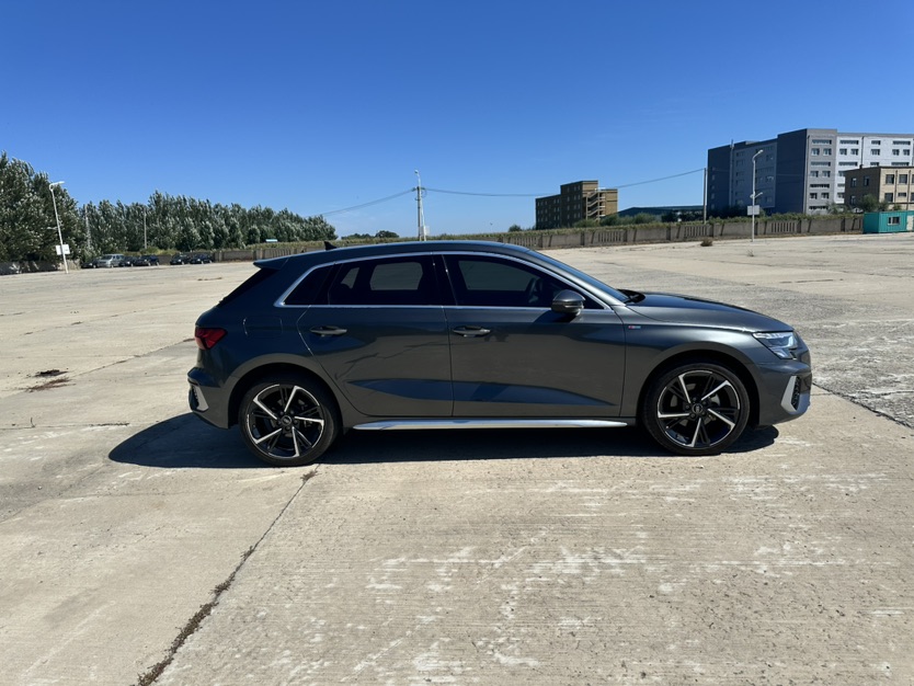 Audi A3 2023 car image #4