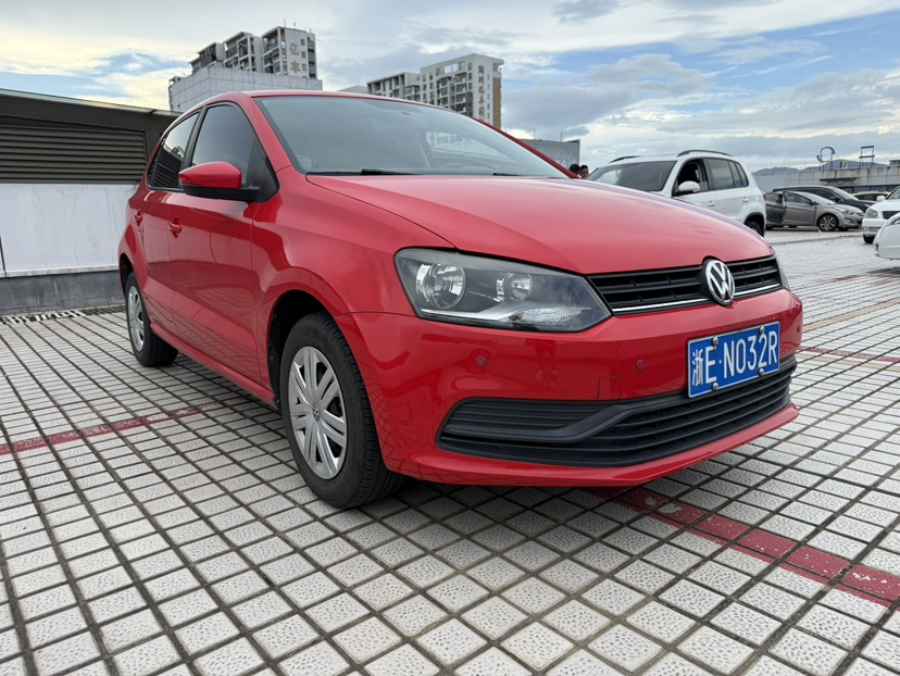 Volkswagen Polo 2017 car image 