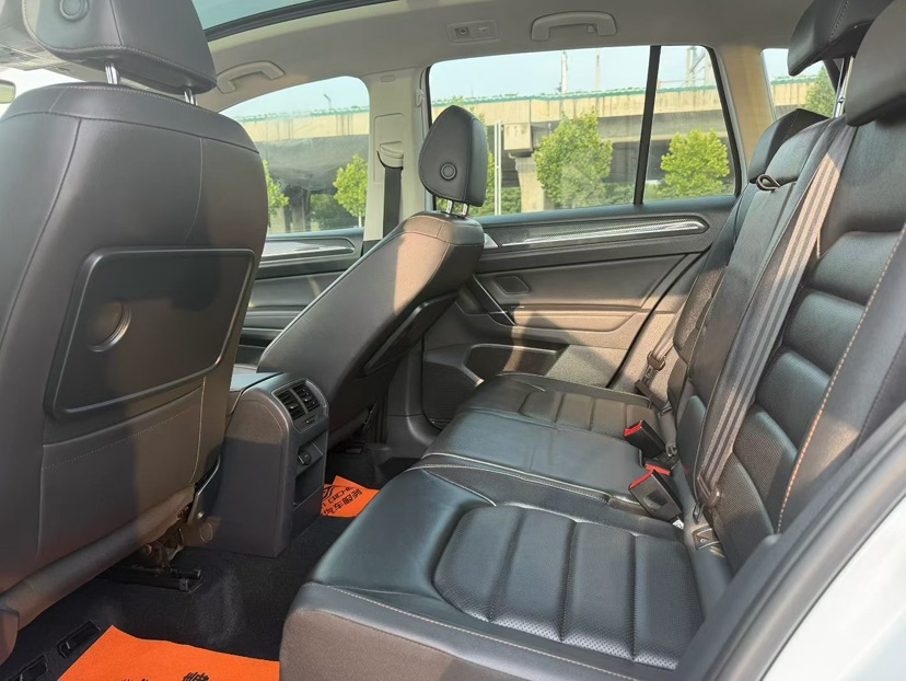 Volkswagen Golf Sportsvan 2017 #6 Volkswagen Golf Sportsvan 2017 car image #6