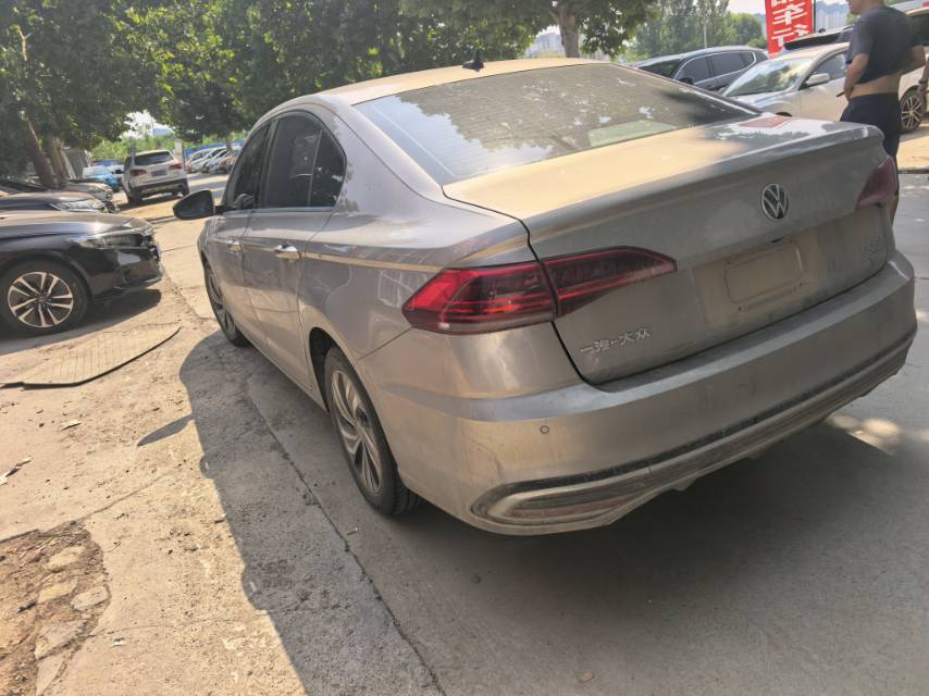 Volkswagen Bora 2022 car image #4