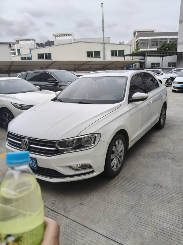 Volkswagen Bora 2016 car image #3
