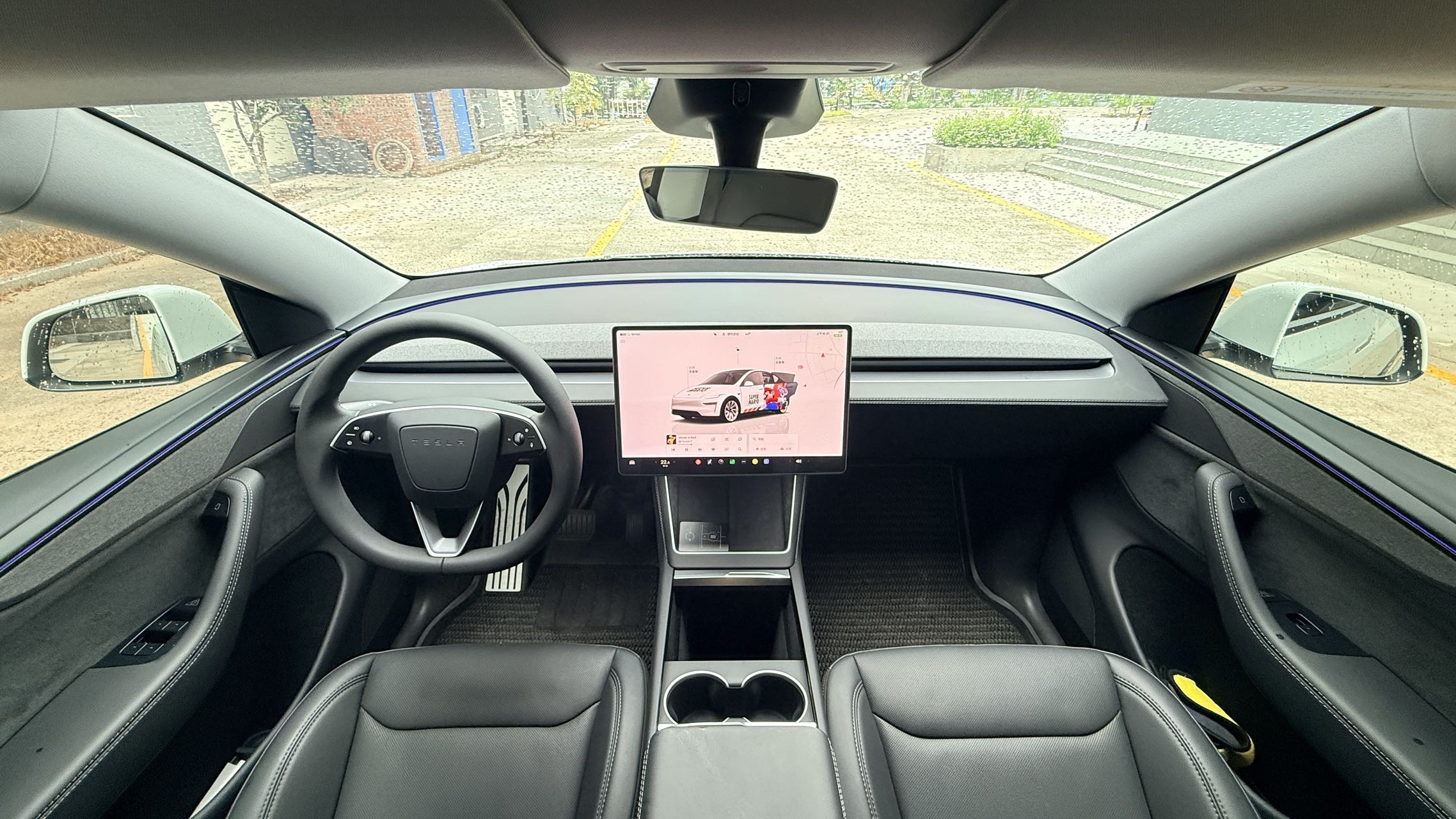 Tesla Model Y 2025 #7 Tesla Model Y 2025 car image #7