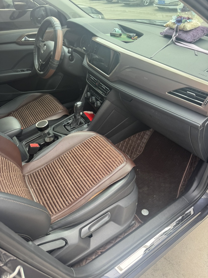 Volkswagen Tharu 2020 car image #7