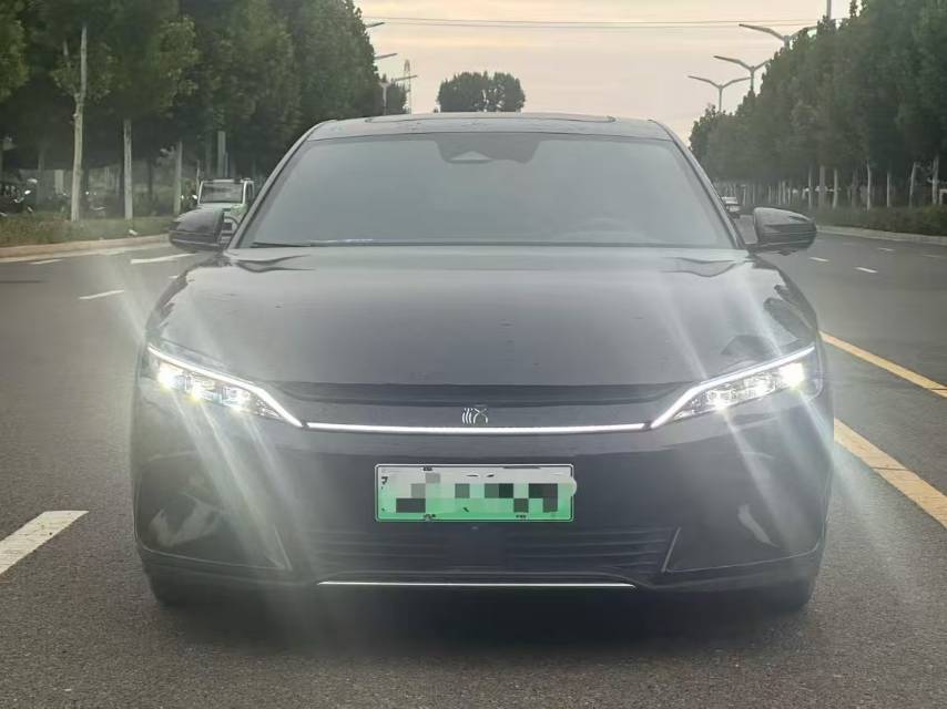BYD Han 2023 #2 BYD Han 2023 car image #2