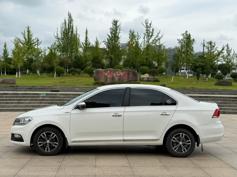 Volkswagen Santana 2016 #8 Volkswagen Santana 2016 car image #8