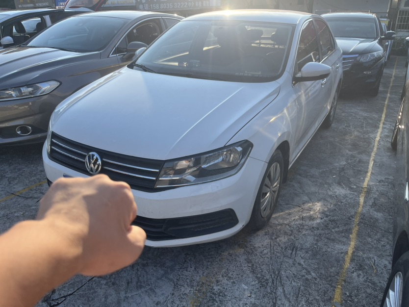 Volkswagen Santana 2017 car image 