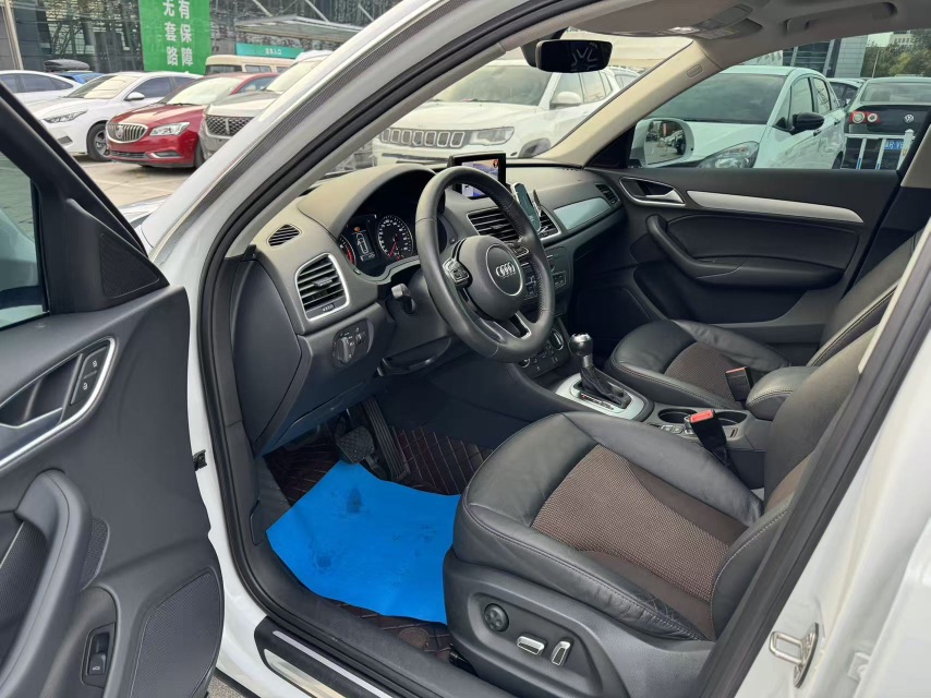 Audi Q3 2018 #4 Audi Q3 2018 car image #4