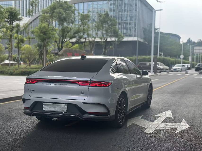BYD Han 2025 #7 BYD Han 2025 car image #7