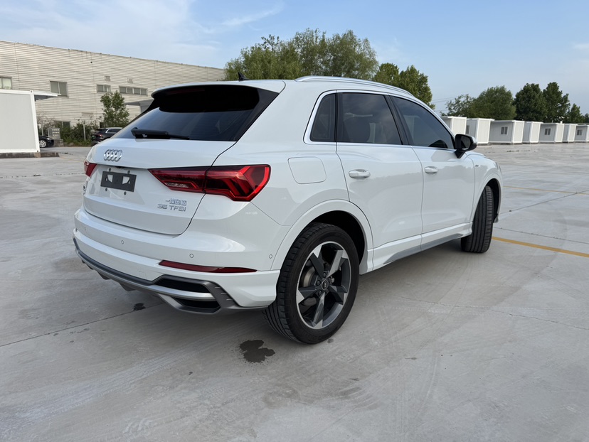 Audi Q3 2022 #9 Audi Q3 2022 car image #9