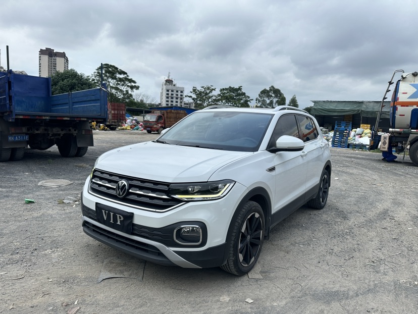 Volkswagen Tacqua 2020 car image 