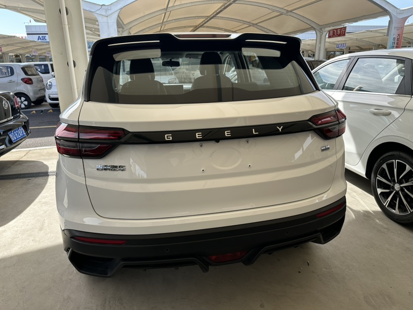 GEELY Coolray 2026 #9 GEELY Coolray 2026 car image #9