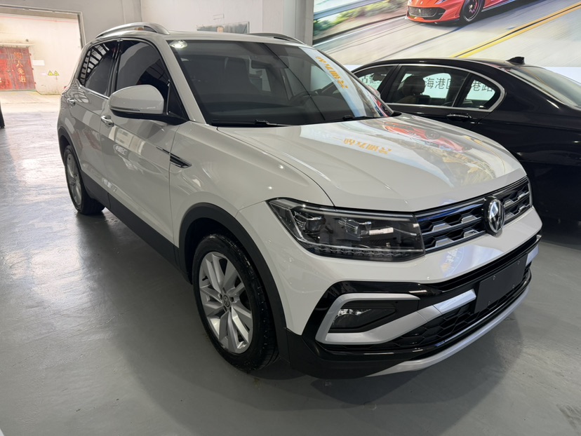 Volkswagen T-Cross 2020 car image #3