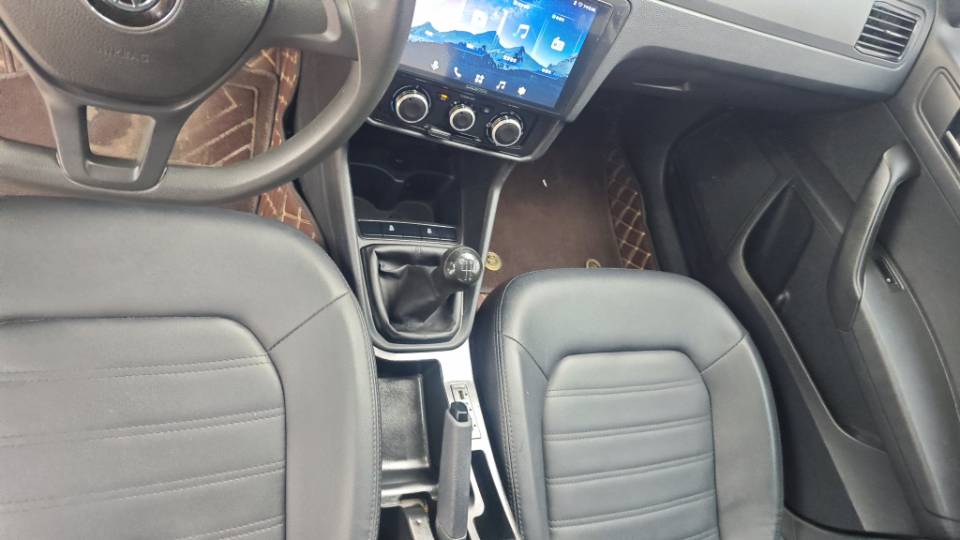 Volkswagen Santana 2022 car image #8