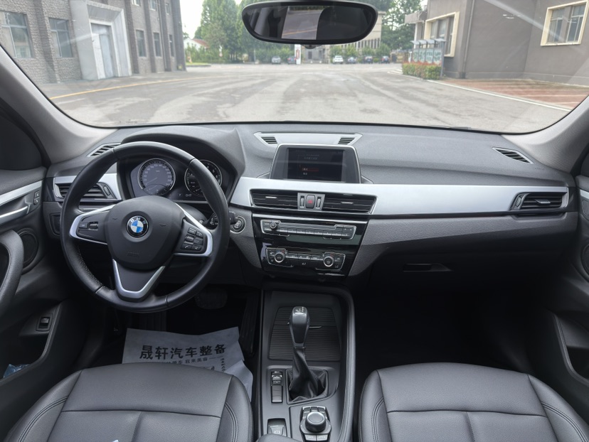 BMW X1 2018 #8 BMW X1 2018 car image #8