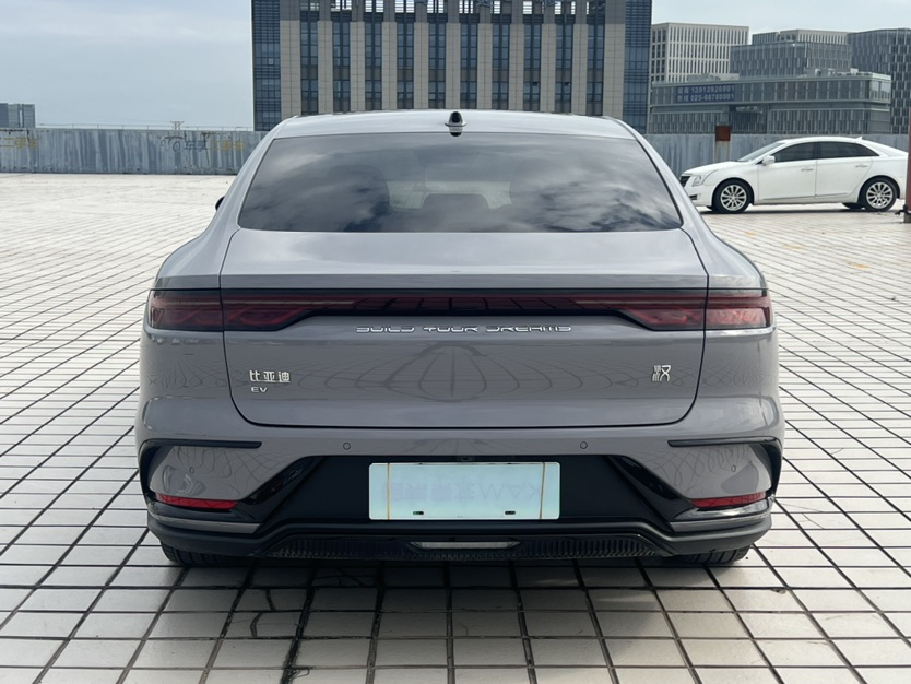 BYD Han 2025 immagine di auto #5