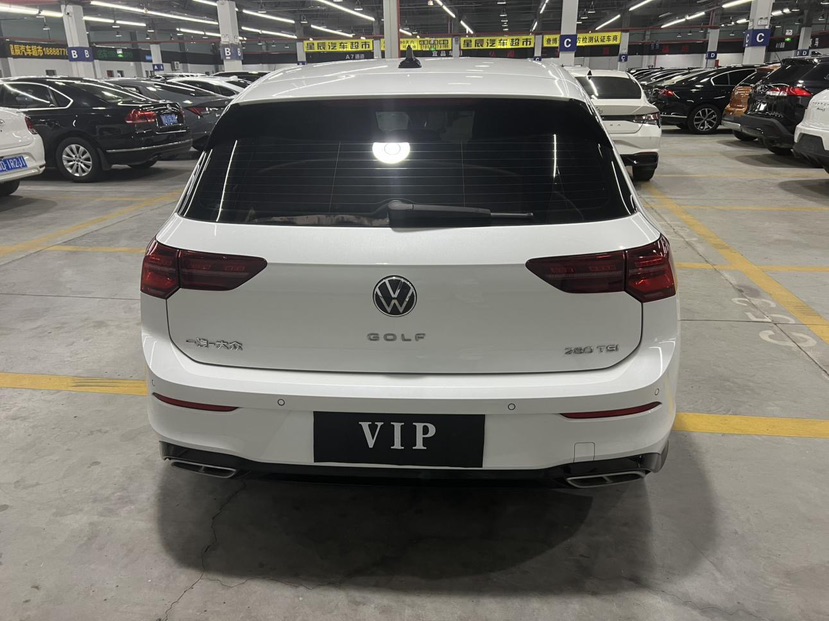 Volkswagen Golf 2022 car image #7