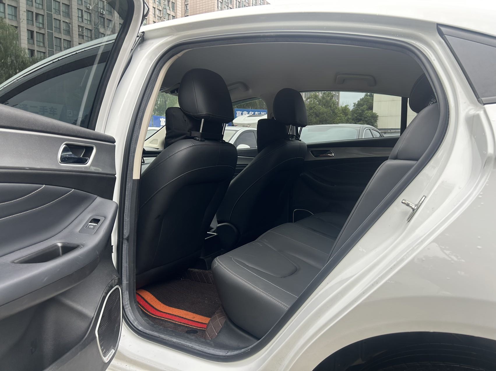 2024 car image #6