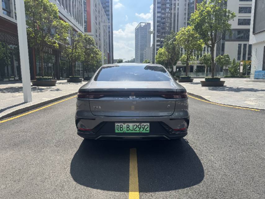 BYD Han 2023 #9 BYD Han 2023 car image #9
