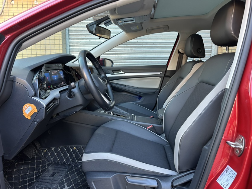 Volkswagen Golf 2021 #4 Volkswagen Golf 2021 صورة سيارة #4