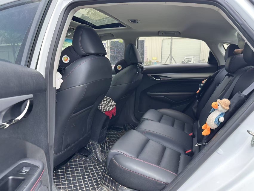 GEELY Binray 2019 car image #7