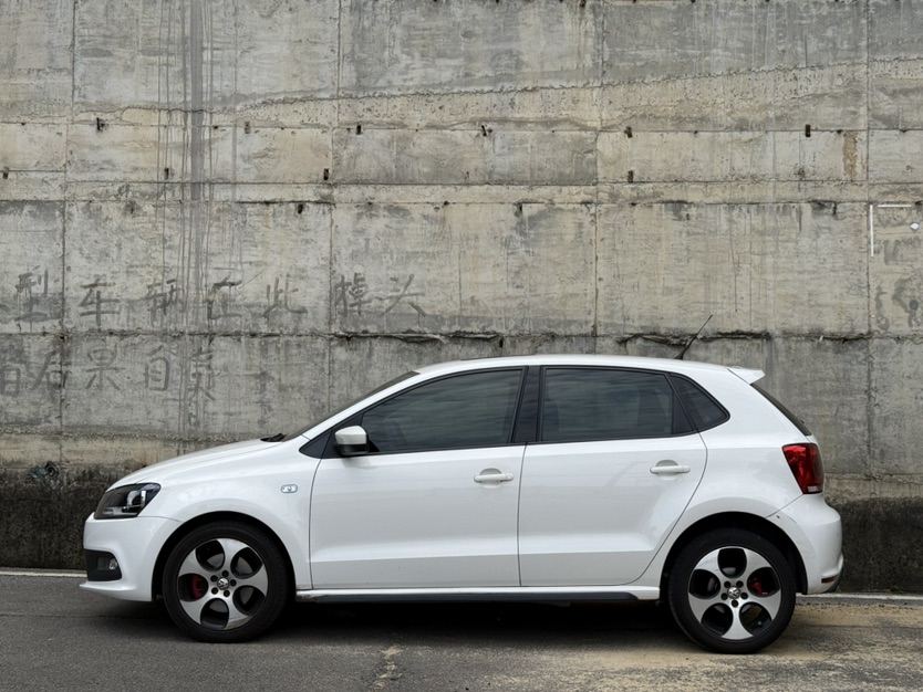 Volkswagen Polo 2014 #5 Volkswagen Polo 2014 car image #5