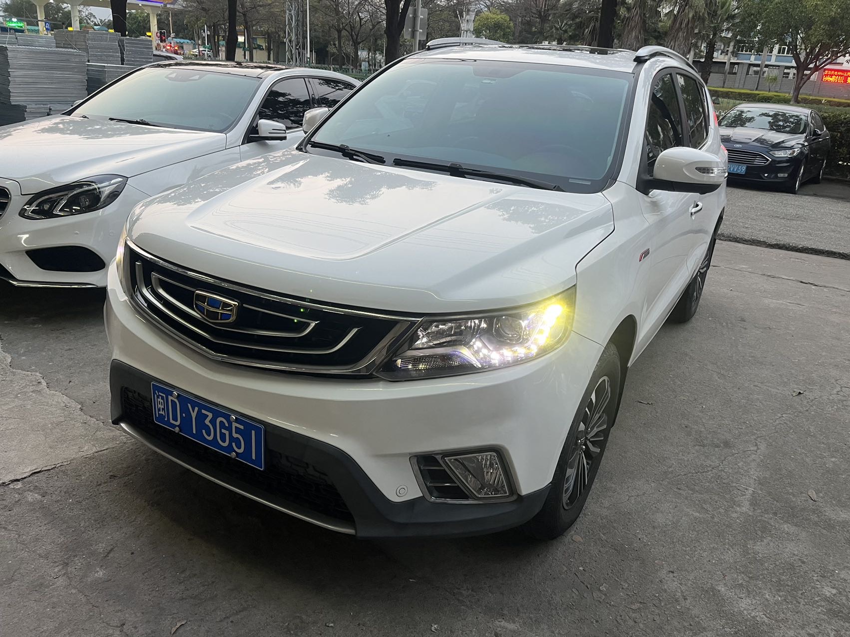 GEELY Vision X6 2017 GEELY Vision X6 2017 car image