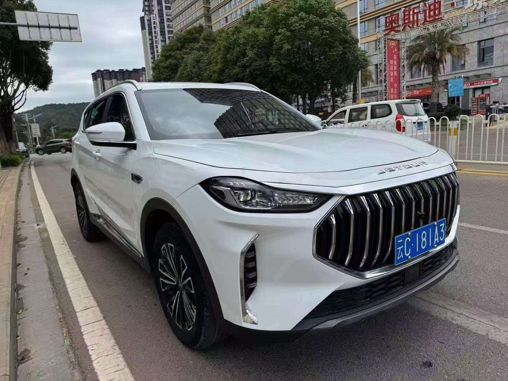 Jetour X70 PLUS 2022 car image #3