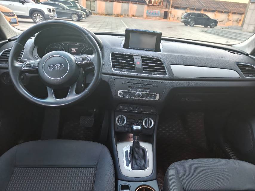 Audi Q3 2014 #5 Audi Q3 2014 car image #5
