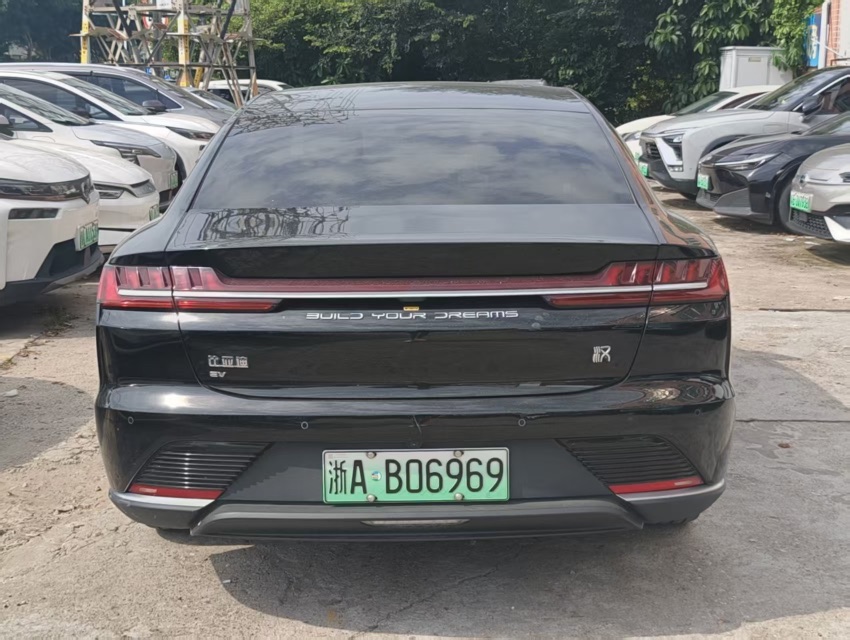 BYD Han 2023 car image #5