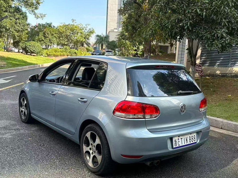 Volkswagen Golf 2010 #12 Volkswagen Golf 2010 car image #12