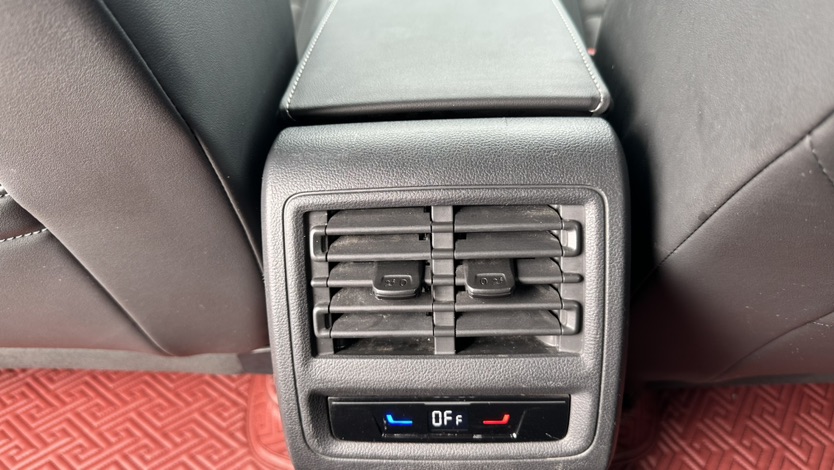 Volkswagen Golf 2022 car image #20