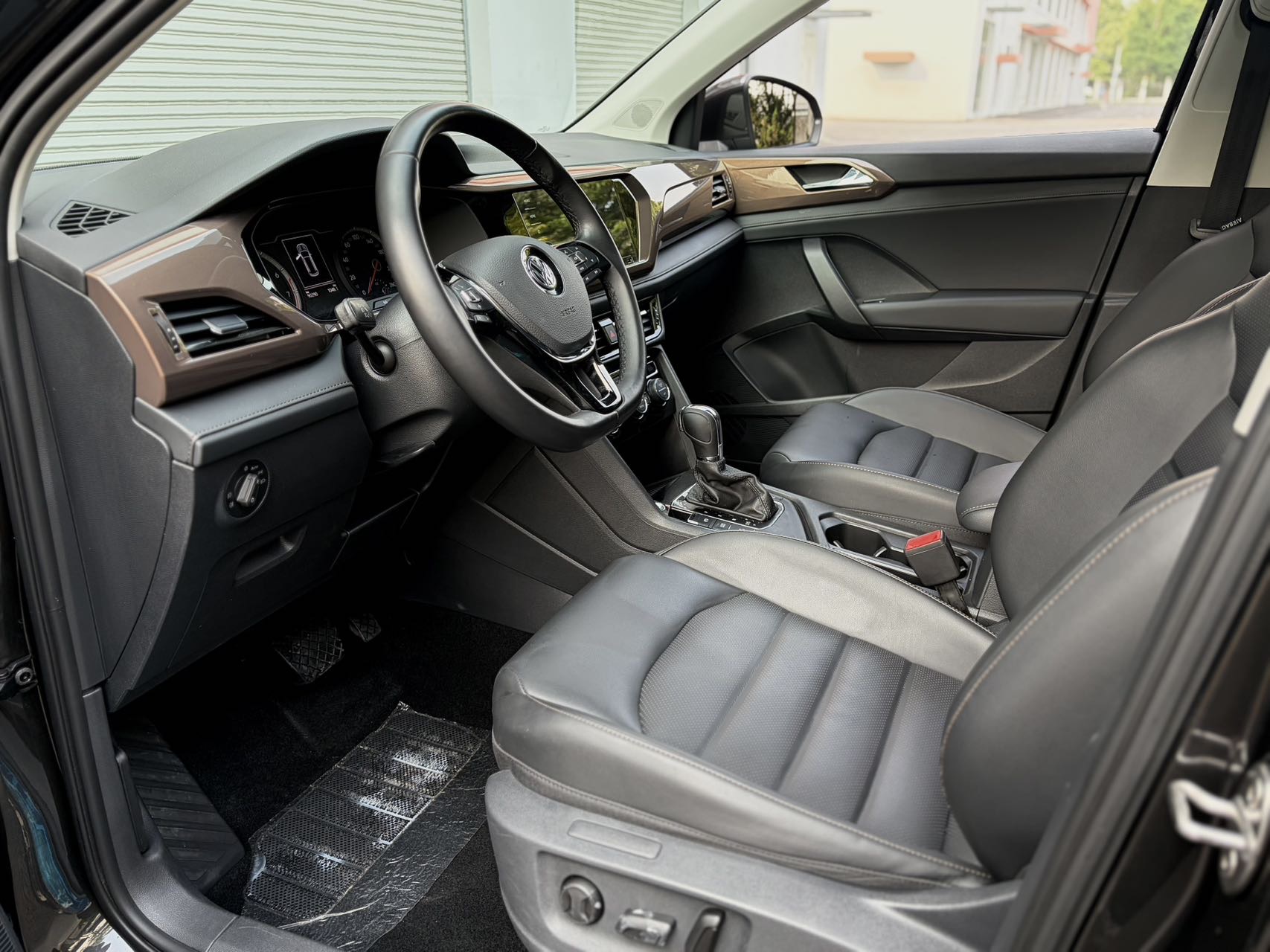 Volkswagen Tharu 2020 car image #4