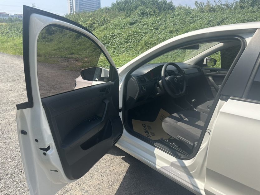 Volkswagen Santana 2021 car image #4