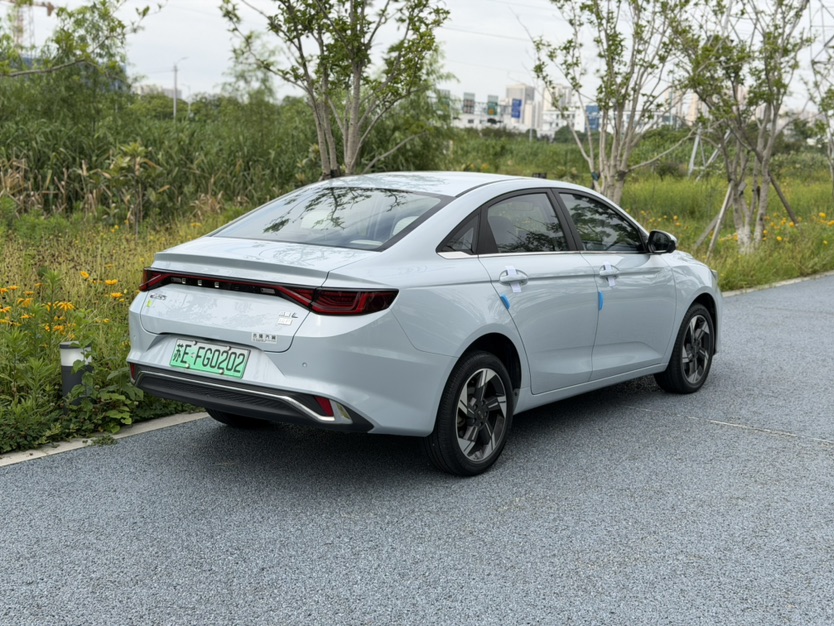 GEELY Emgrand L HiP 2022 #4 GEELY Emgrand L HiP 2022 car image #4