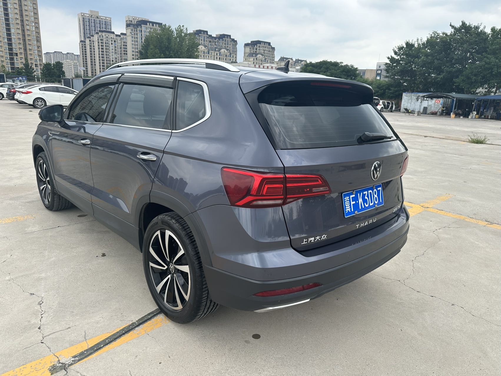 Volkswagen Tharu 2023 car image #11