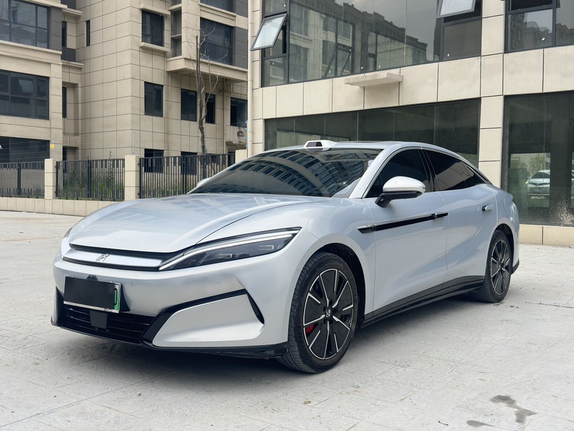 BYD HanL 2025 BYD HanL 2025 صورة سيارة