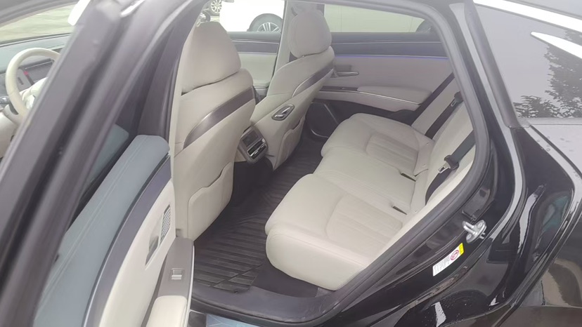 BYD HanL 2025 car image #6