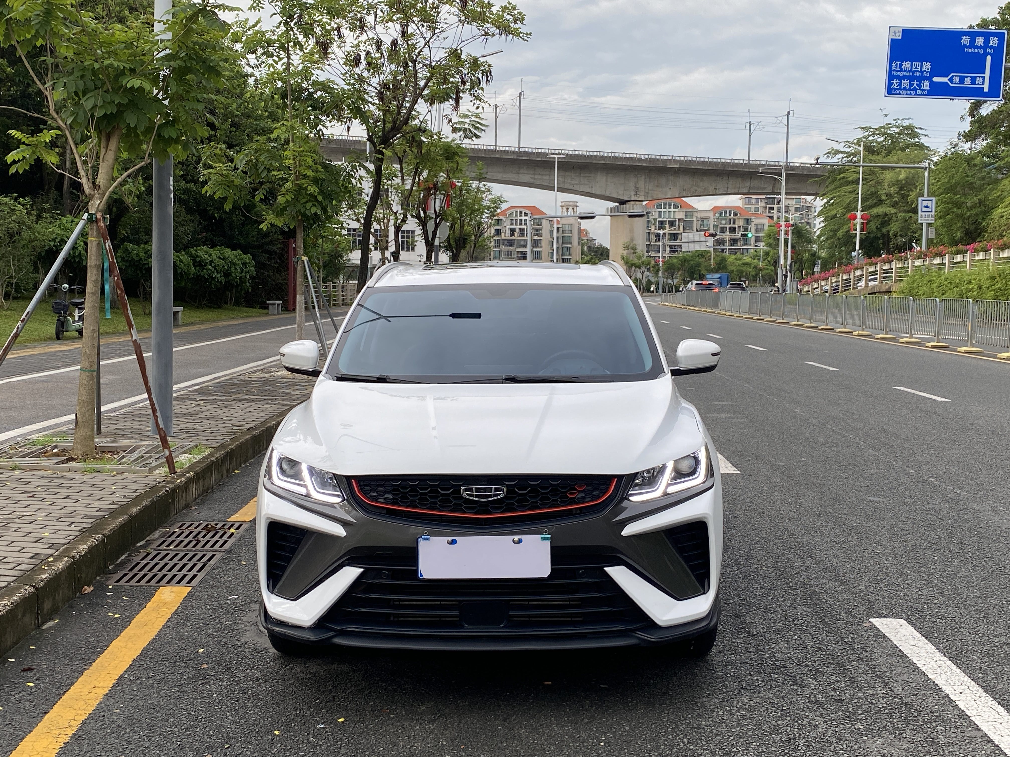 GEELY Coolray 2022 car image #2