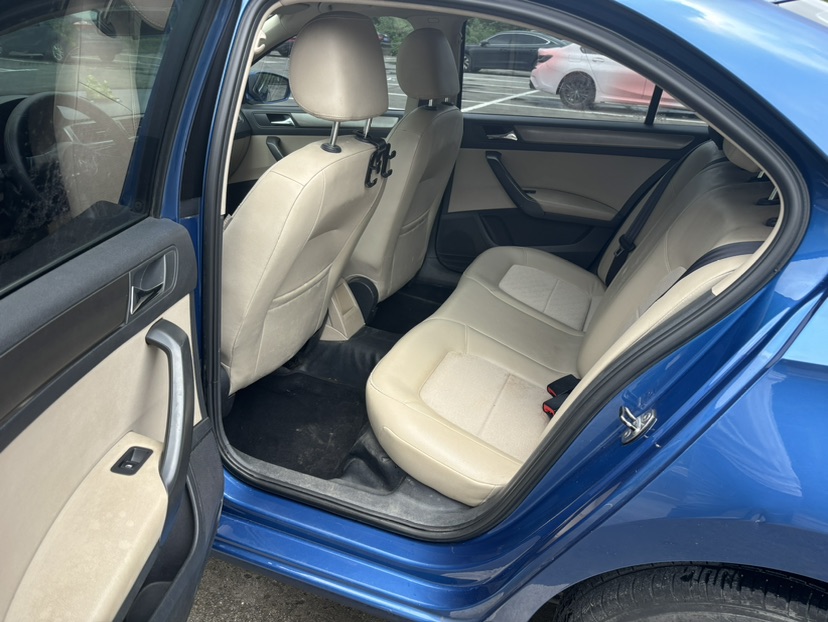 Volkswagen Santana 2014 car image #5