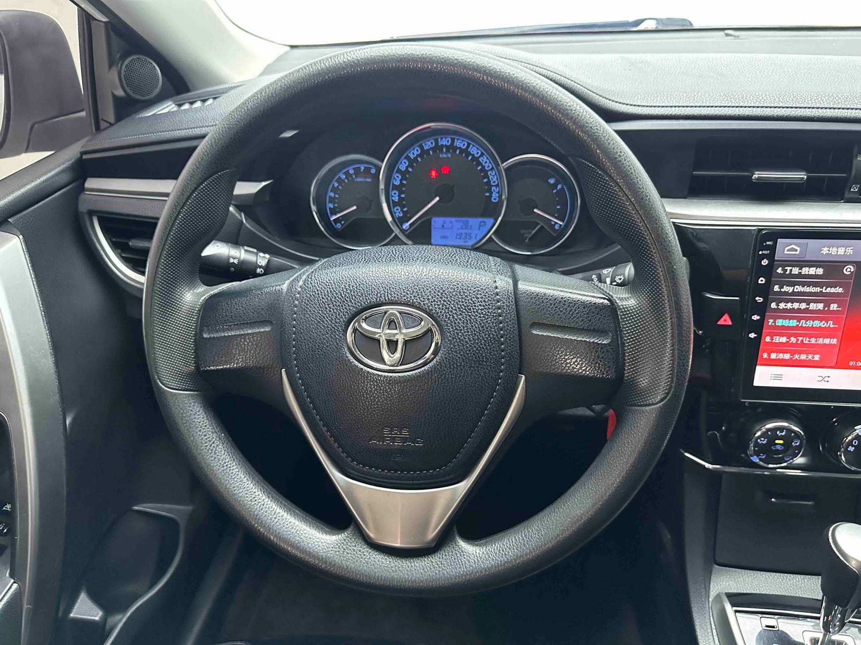 Toyota Corolla 2017 #7 Toyota Corolla 2017 car image #7