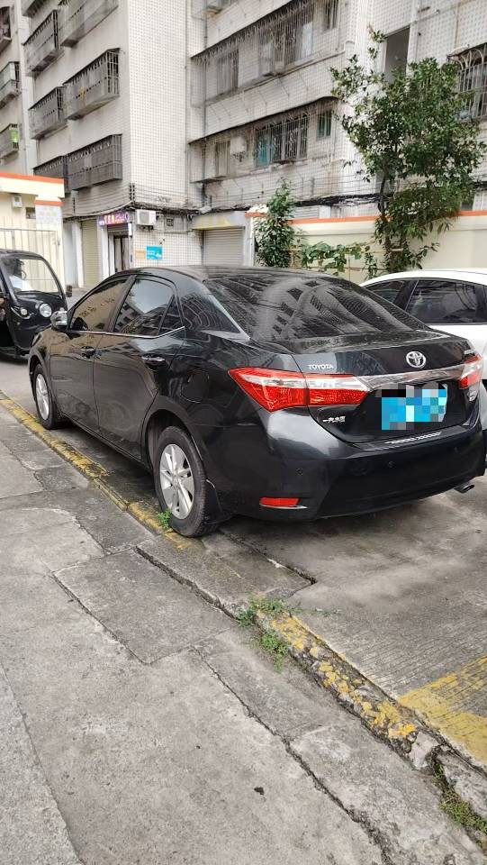 Toyota Corolla 2017 car image #2