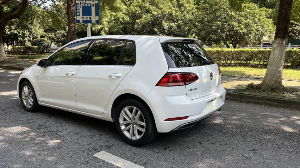 Volkswagen Golf 2019 #3 Volkswagen Golf 2019 car image #3