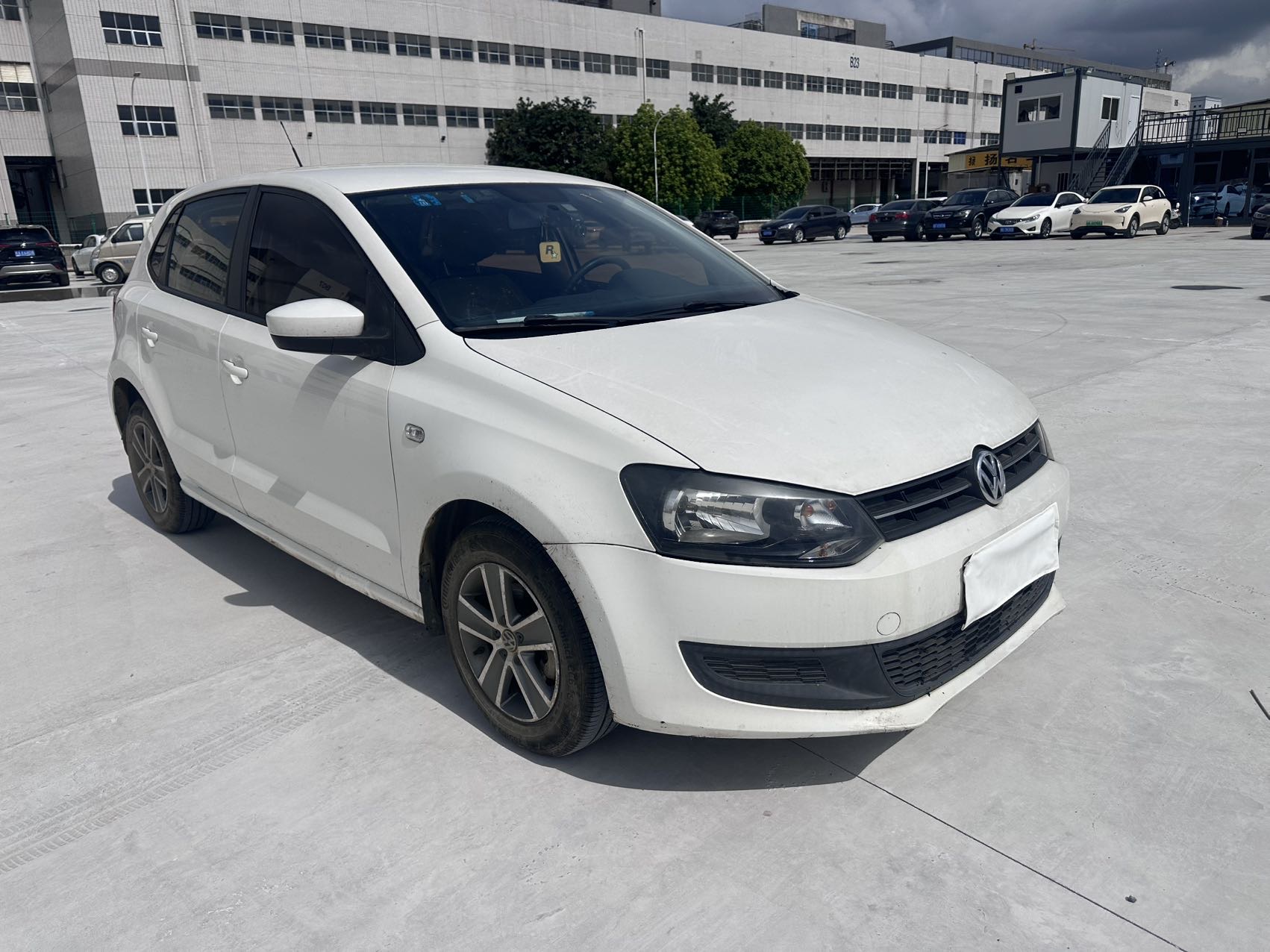 Volkswagen Polo 2014 car image #3