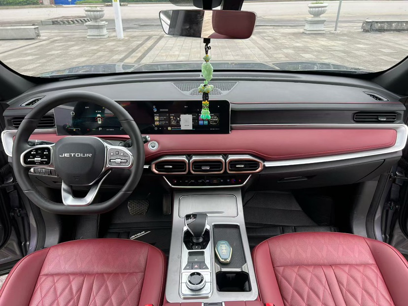 Jetour X70 PLUS 2025 #4 Jetour X70 PLUS 2025 car image #4
