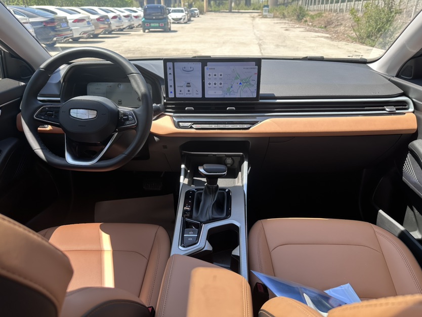 GEELY Emgrand 2025 #5 GEELY Emgrand 2025 car image #5
