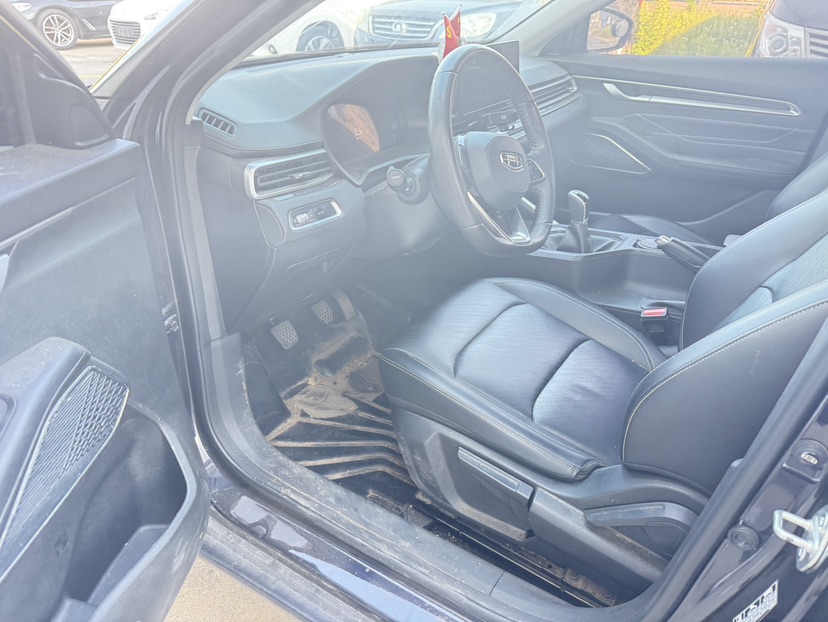 GEELY Emgrand 2023 #2 GEELY Emgrand 2023 car image #2